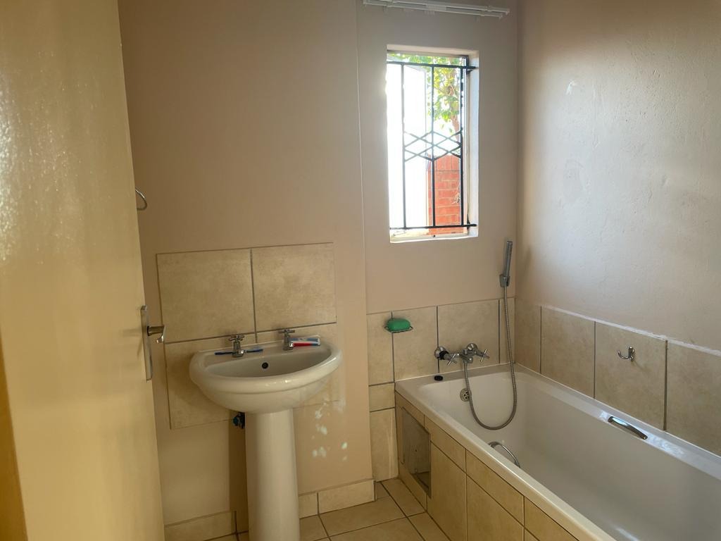 3 Bedroom Property for Sale in Freedom Park North West